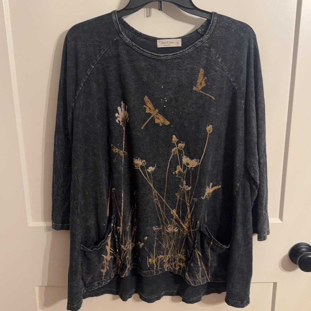 Jess & Jane Tunic T Shirt Womens M Gray Dragonfly Floral 3/4 Sleeve Pockets